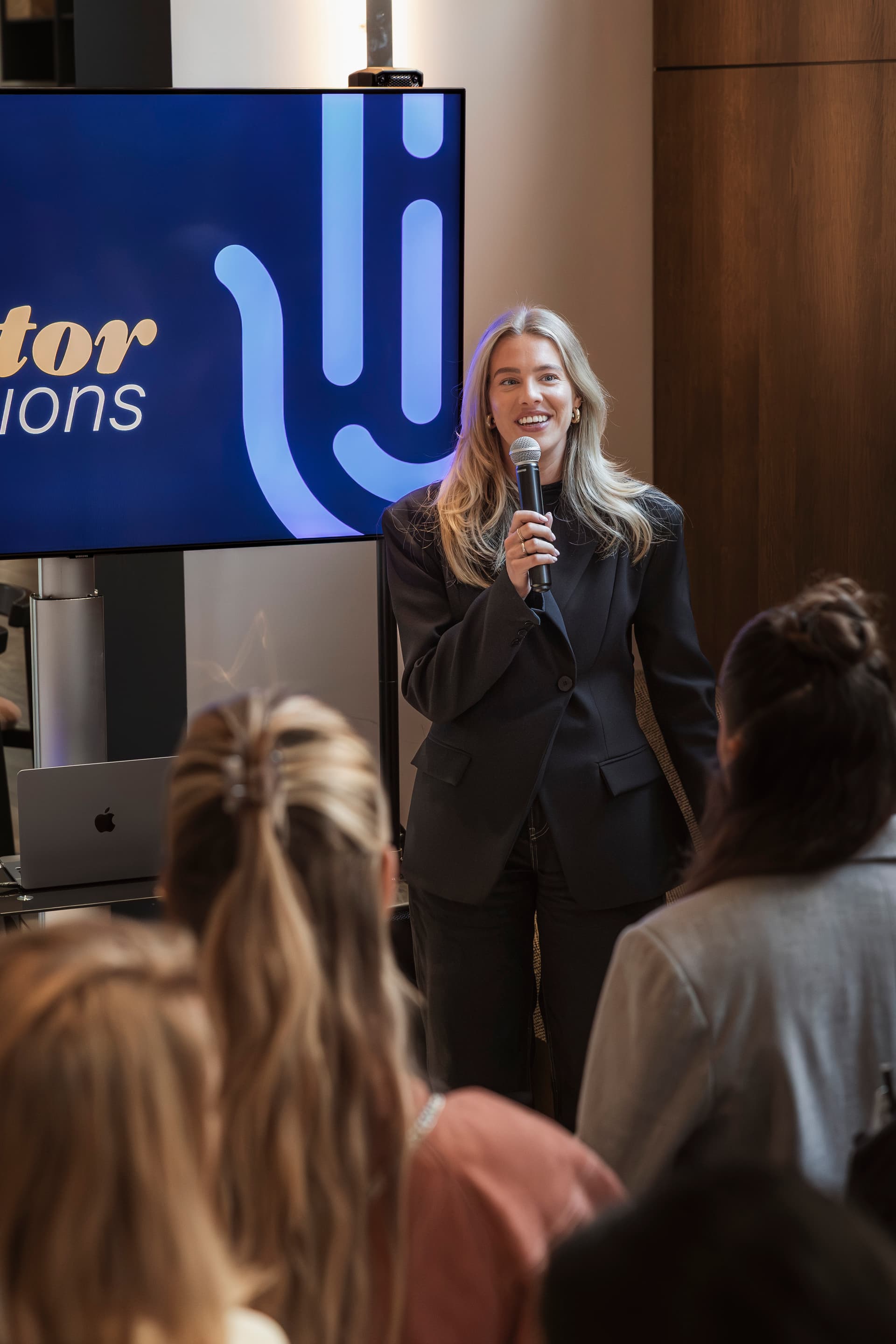 Sabine, Partnerships Lead at Influentials, speaking at a creator marketing event